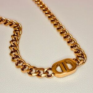 Gold Chain Link Necklace with Signature Oval Link